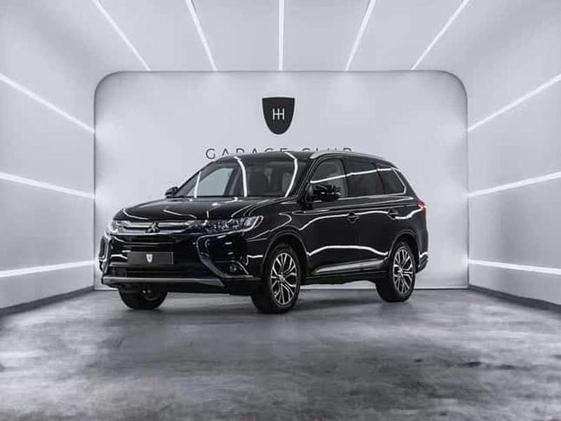 Usado Mitsubishi Outlander Motion 150 CV (110 kW) 2017 Negro SUV