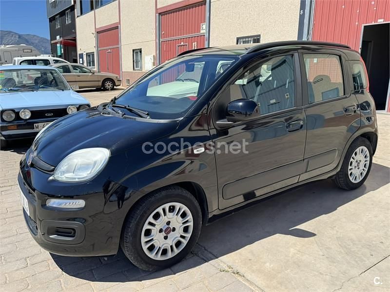 Usado Fiat Panda Easy 69 CV (50 kW) 2016 Negro Utilitario