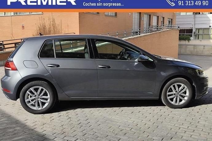 Usado 2020 VW Golf VII Advance | 20.490 € (Buen precio) - Imagen 1/4