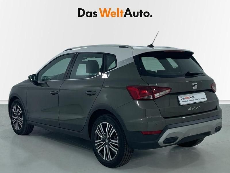 Usado Seat Arona Xperience 115 CV (84 kW) 2024 Gris SUV