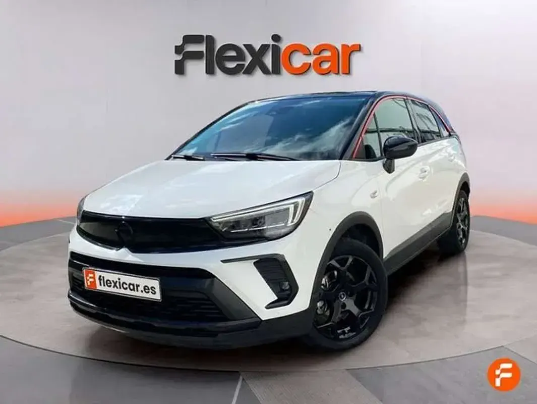 Usado Opel Crossland 110 CV (80 kW) 2023 Blanco SUV