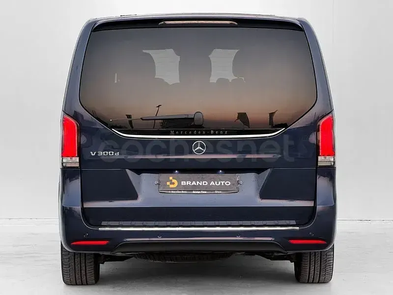Usado Mercedes V300 Exclusive 239 CV (175 kW) 2024 Azul Monovolumen