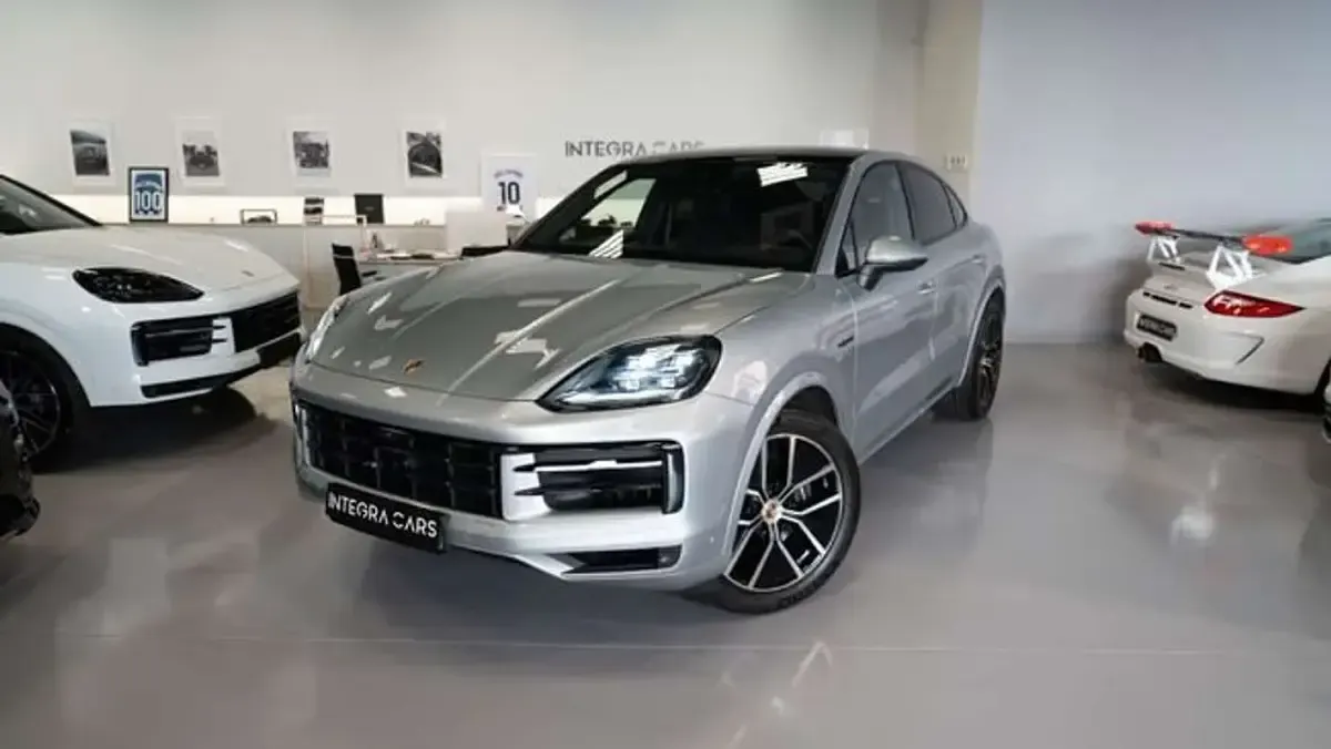 Usado Porsche Cayenne 470 CV (345 kW) 2024 Gris SUV