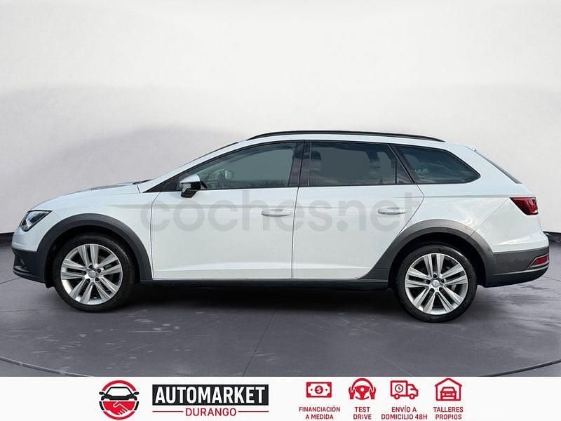 Usado Seat Leon 4Drive 150 CV (110 kW) 2016 Blanco Familiar