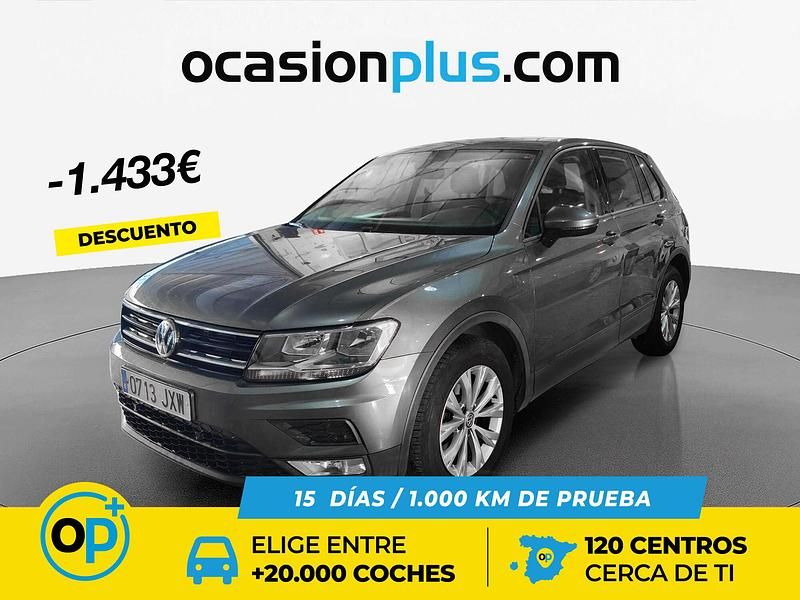 Usado VW Tiguan Edition 115 CV (84 kW) 2017 Gris SUV