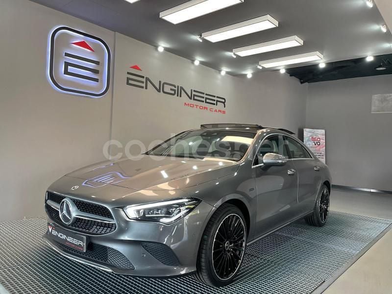 Gris / plata Usado 2021 Mercedes CLA250e Berlina | 32.800 € (Precio justo) - Imagen 1/3