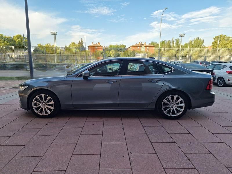 Usado Volvo S90 Business Edition 190 CV (139 kW) 2021 Gris / plata Berlina