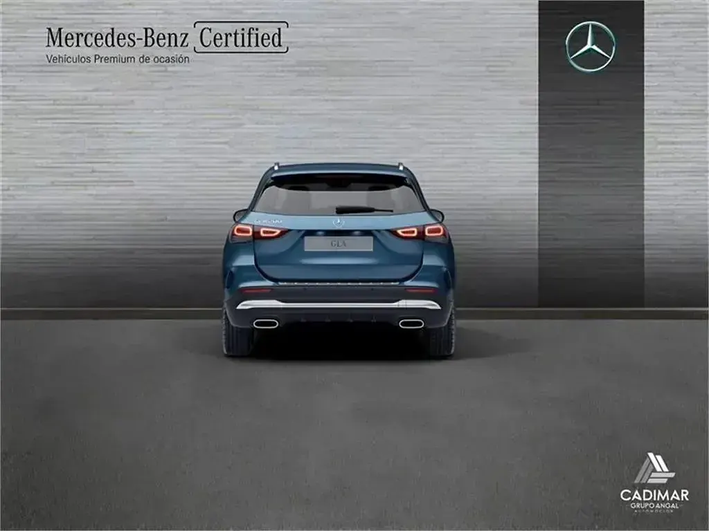 Usado Mercedes GLA200 163 CV (119 kW) 2021 Azul SUV