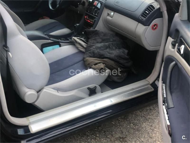 Usado Mercedes CLK200 Avantgarde 163 CV (119 kW) 2001 Azul Coupe