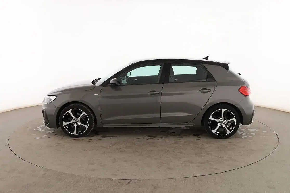 Usado Audi A1 Sportback 110 CV (80 kW) 2022 Gris Utilitario