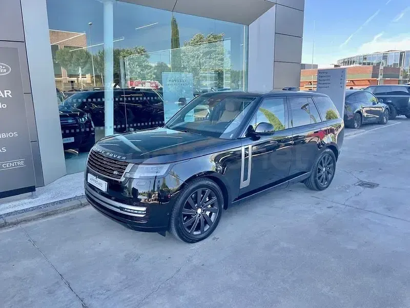 Usado Land Rover Range Rover SE 440 CV (323 kW) 2023 Negro SUV