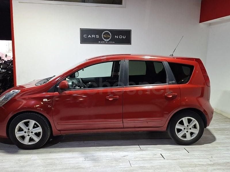 Usado Nissan Note 86 CV (63 kW) 2007 Granate Utilitario