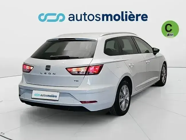 Usado Seat Leon Style Plus 115 CV (84 kW) 2017 Blanco Utilitario