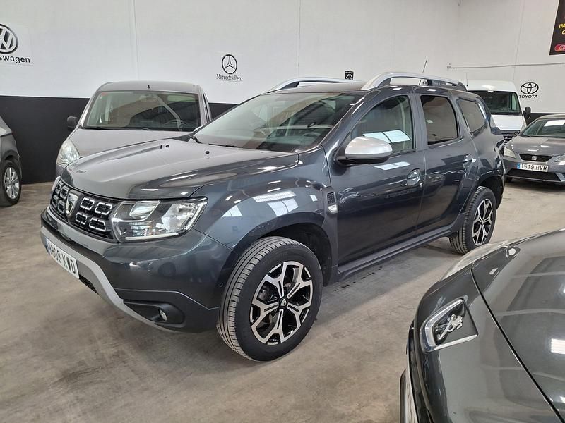 Usado Dacia Duster Prestige 115 CV (84 kW) 2019 Gris SUV