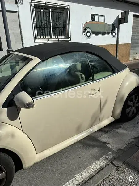Usado VW New Beetle 102 CV (75 kW) 2004 Beige Utilitario