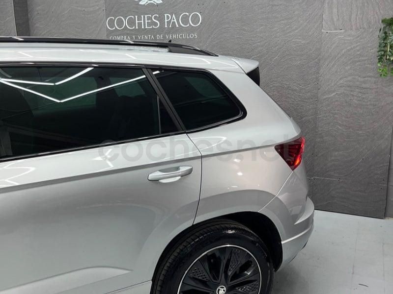 Usado Skoda Karoq SportLine 150 CV (110 kW) 2022 Gris / plata SUV