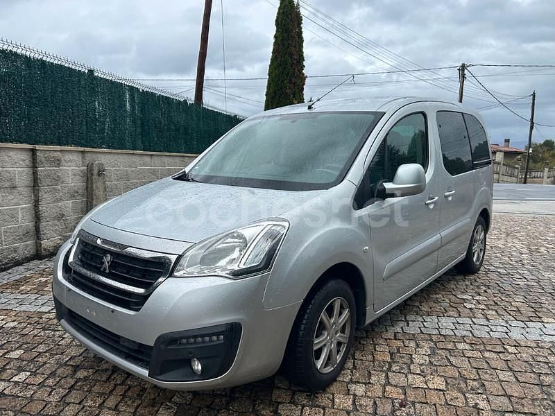 Gris / plata Usado 2016 Peugeot Partner Tepee Style Monovolumen | 11.500 € (Precio justo) - Imagen 1/4