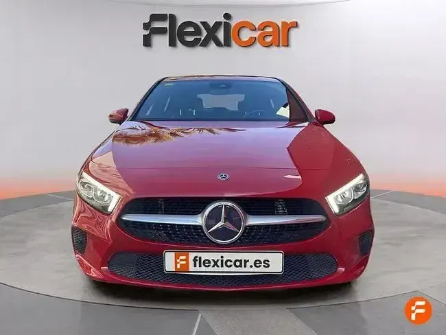 Usado Mercedes A200 163 CV (119 kW) 2018 Rojo Berlina