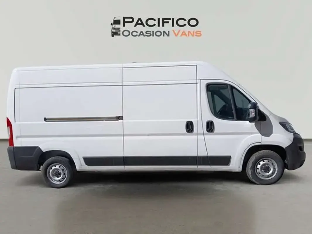 Usado Fiat Ducato 140 CV (102 kW) 2022 Blanco Van