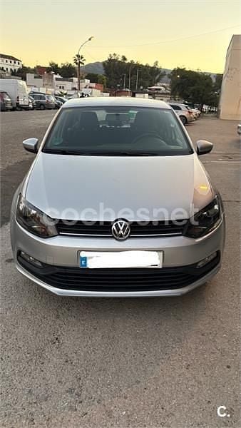 Usado VW Polo Edition 75 CV (55 kW) 2015 Gris / plata Berlina