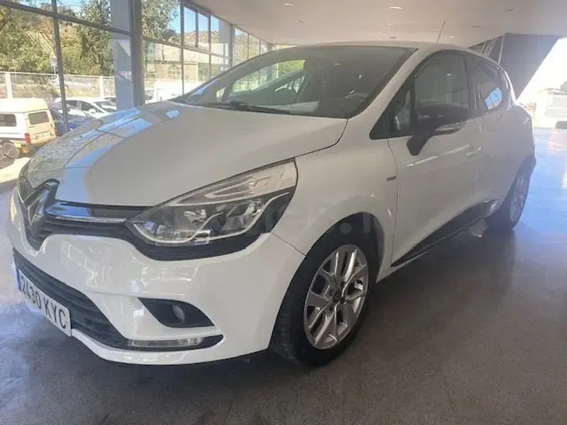 Usado Renault Clio LIMITED 75 CV (55 kW) 2019 Blanco Familiar