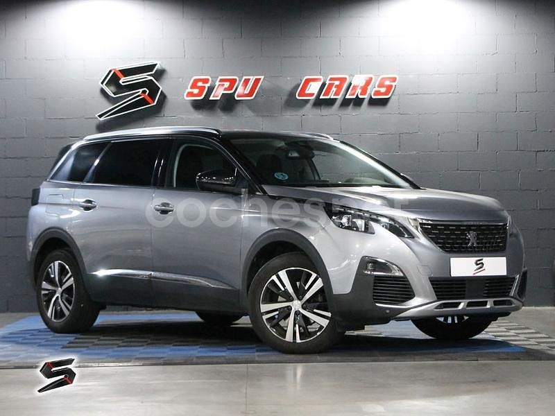 Usado Peugeot 5008 Allure 130 CV (95 kW) 2020 Gris / plata SUV