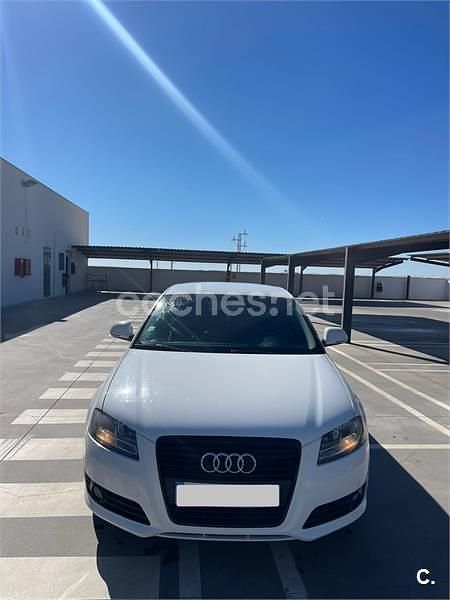 Amarillo Usado 2009 Audi A3 Sportback Ambiente Utilitario | 7600 € (Precio justo) - Imagen 1/1