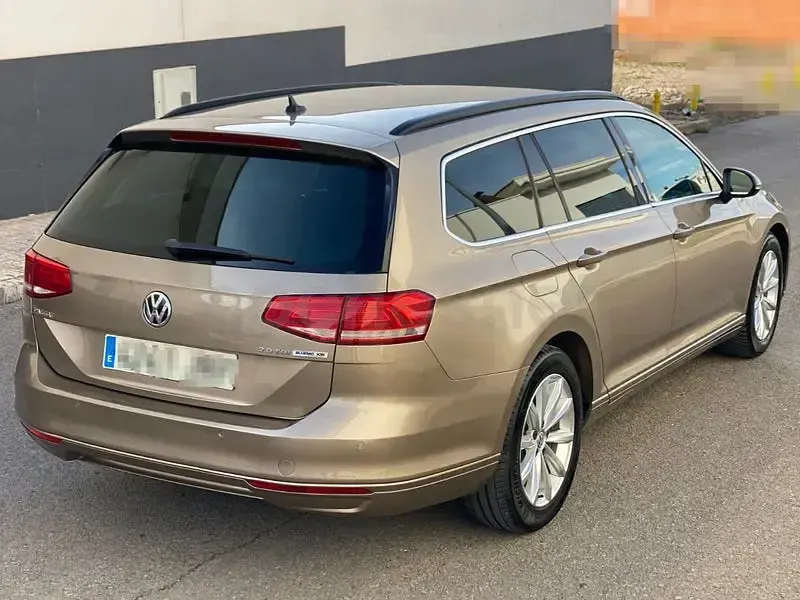 Usado VW Passat Advance 150 CV (110 kW) 2016 Beige Familiar