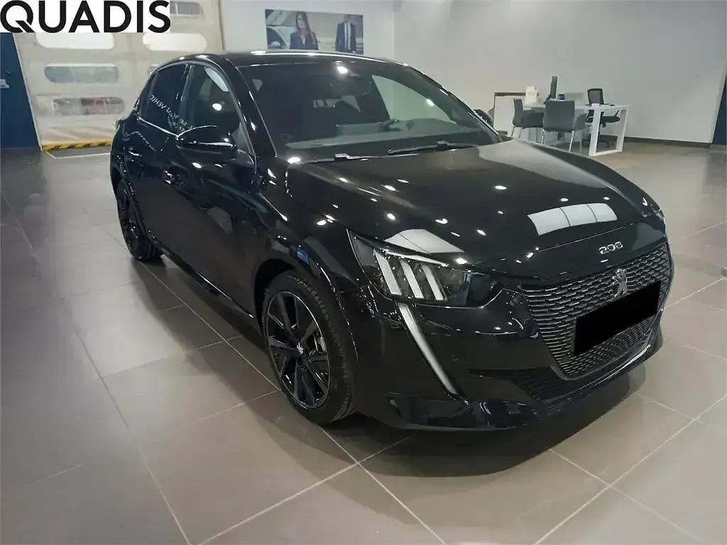 Usado Peugeot 208 GT 101 CV (74 kW) 2024 Negro perla nera Utilitario