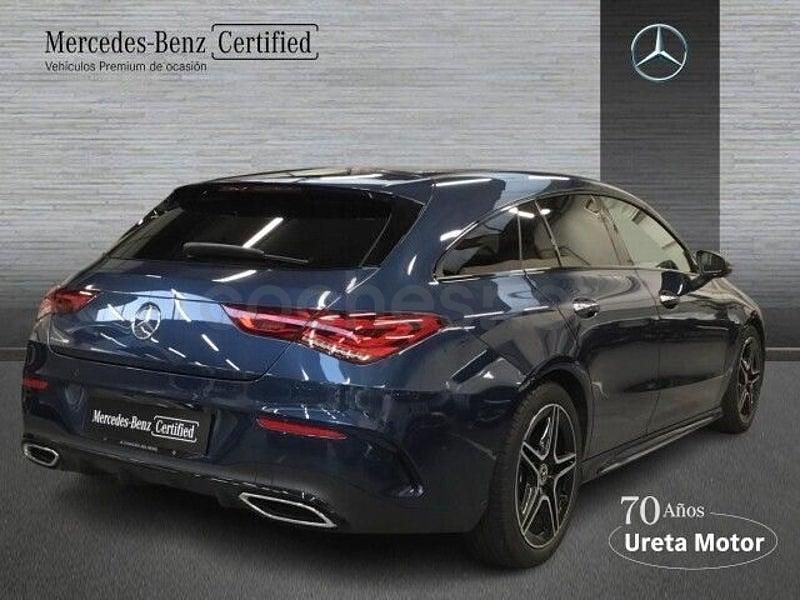Usado Mercedes CLA200 Shooting Brake 150 CV (110 kW) 2023 Azul Familiar