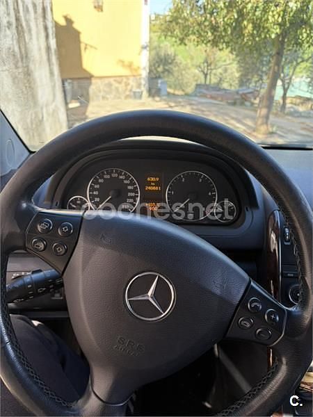Usado Mercedes A180 Elegance 109 HP (80 kW) 2005 Cinzento Monovolume