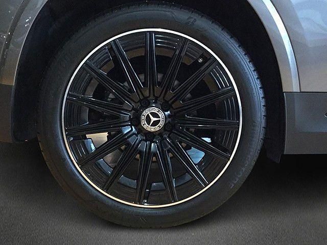 Usado Mercedes GLA200 AMG line 163 CV (119 kW) 2025 Gris montaña SUV