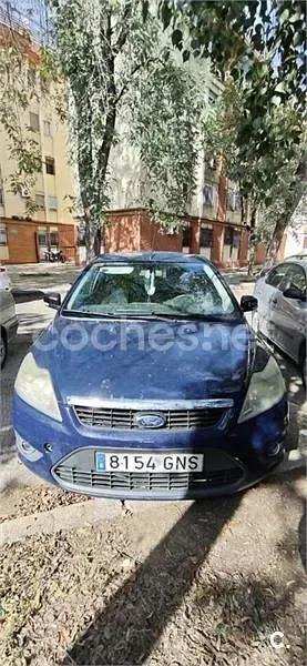 Begagnad Ford Focus Trend 115 HK (84 kW) 2009 Blå Sedan