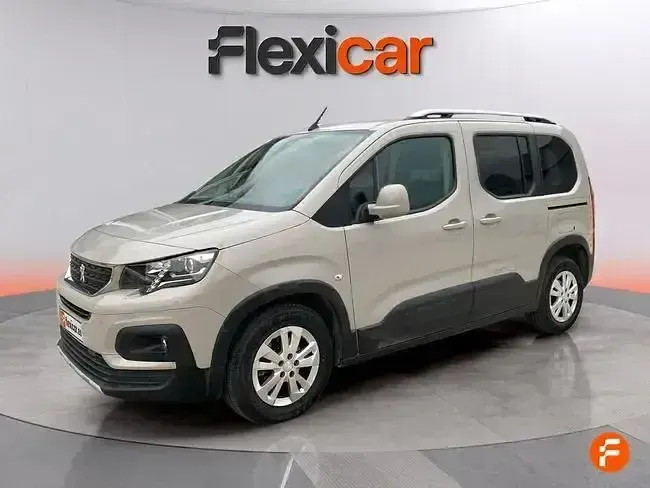 Usado Peugeot Rifter Allure 130 CV (95 kW) 2019 Gris Monovolumen