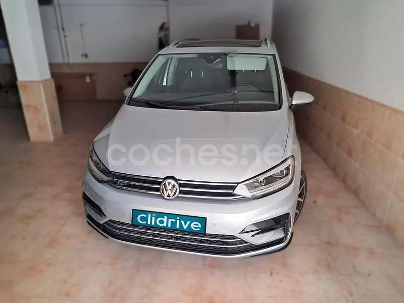 Usado VW Touran Sportline 190 CV (139 kW) 2016 Gris / plata Monovolumen