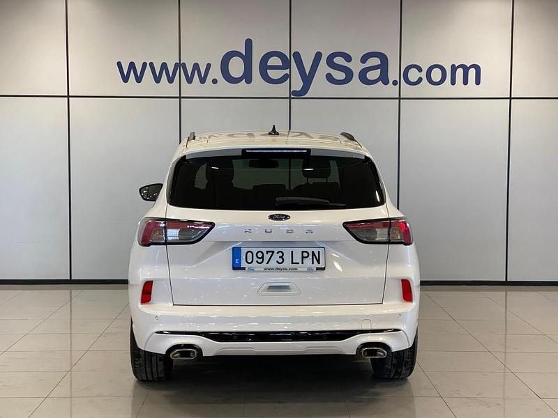 Usado Ford Kuga ST-Line X 150 CV (110 kW) 2021 Blanco SUV