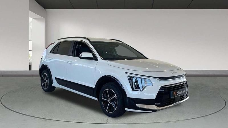 Usado Kia Niro 131 CV (96 kW) 2025 Blanco SUV