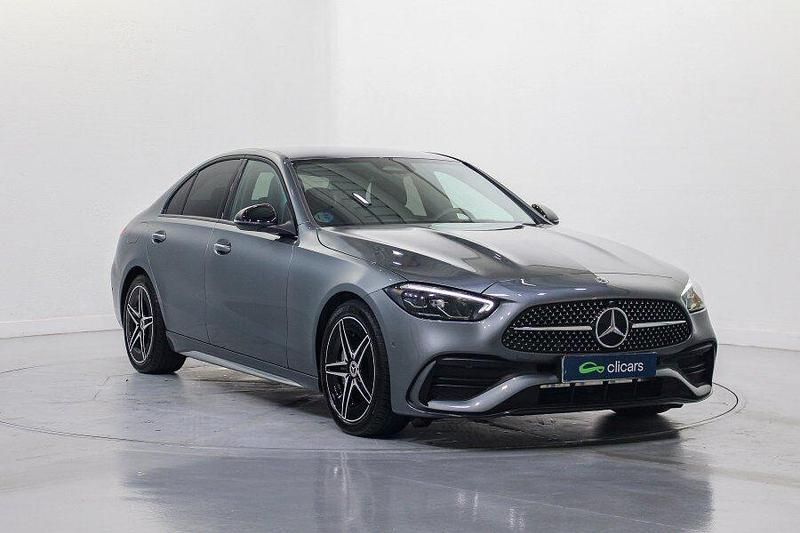 Usado Mercedes C200 163 CV (119 kW) 2023 Gris / plata Berlina