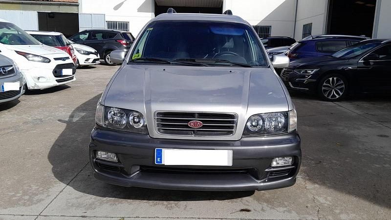 Usado Kia Joice 120 CV (88 kW) 2001 Beige Monovolumen