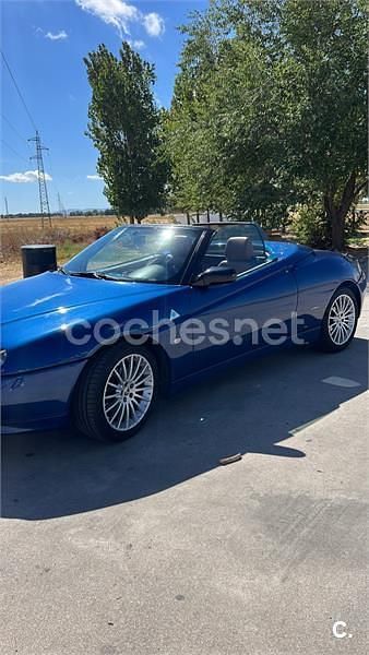 Usado Alfa Romeo Spider 150 CV (110 kW) 1996 Azul Descapotable