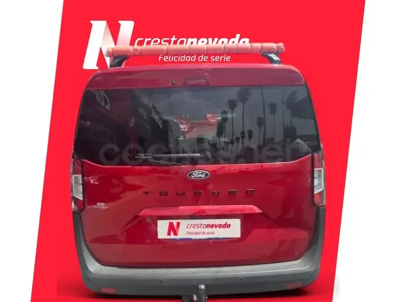 Usado Ford Tourneo Courier Trend 125 CV (91 kW) 2025 Rojo Monovolumen