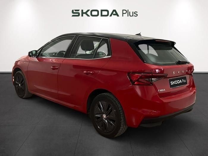 Usado Skoda Fabia Style 150 CV (110 kW) 2022 Rojo Utilitario