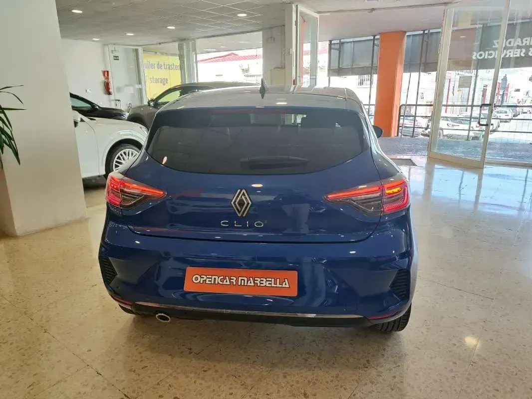 Usado Renault Clio V Techno 91 CV (66 kW) 2025 Azul Utilitario