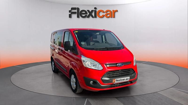 Usado Ford Transit Custom 125 CV (91 kW) 2015 Rojo Berlina