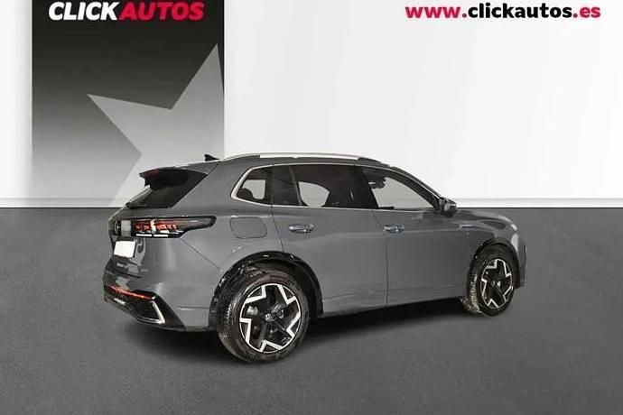 Usado VW Tiguan R-line 150 CV (110 kW) 2024 SUV