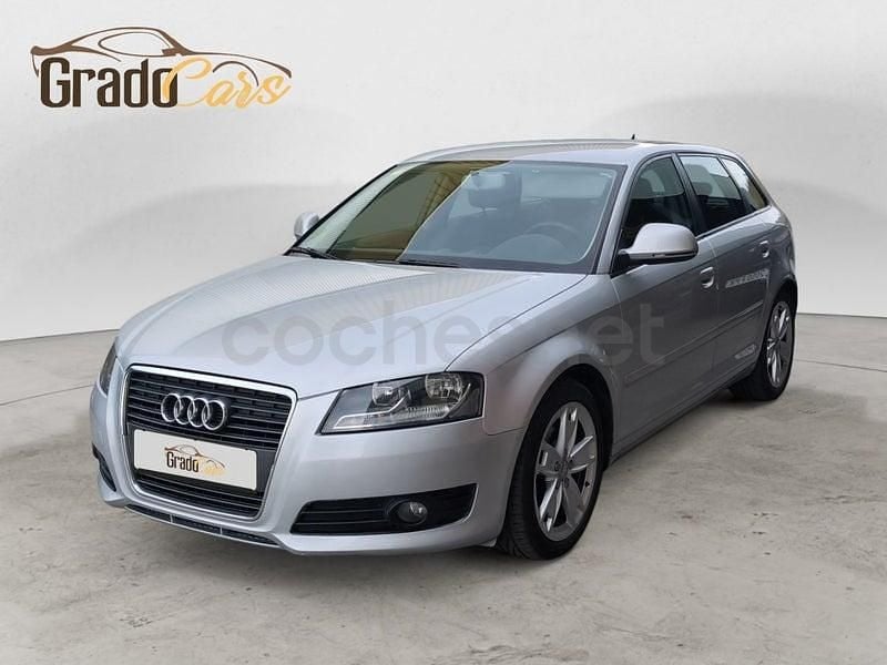Usado Audi A3 Ambition 140 CV (102 kW) 2009 Gris / plata Utilitario