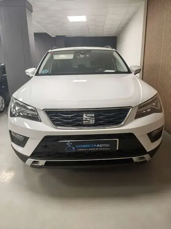 Usado Seat Ateca Ecomotive 116 CV (85 kW) 2019 Blanco SUV