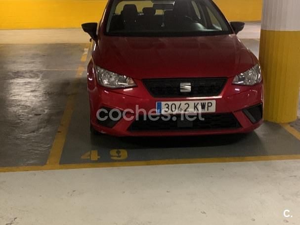 Usado Seat Ibiza Style 80 CV (58 kW) 2019 Granate Utilitario