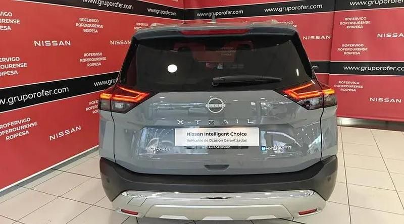 Usado Nissan X-Trail Tekna 213 CV (156 kW) 2025 Gris SUV