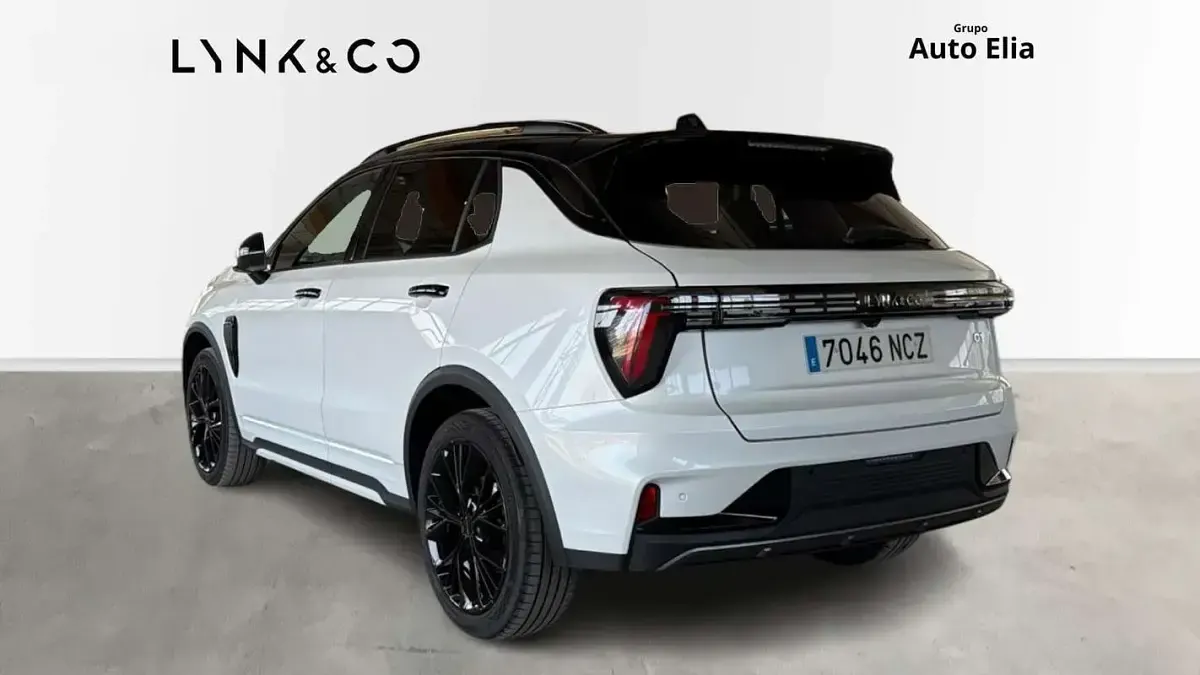 Usado Lynk & Co 08 347 CV (255 kW) 2025 Blanco SUV